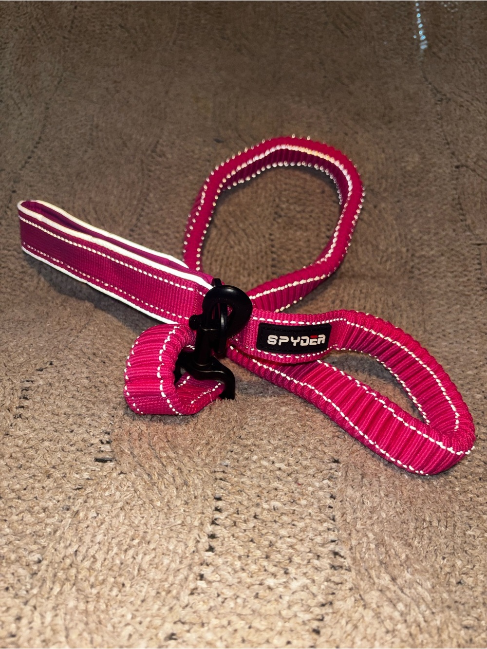 Spyder Hot Pink Reflective Bungee Dog Leash Comfort Stretch Lead 47”